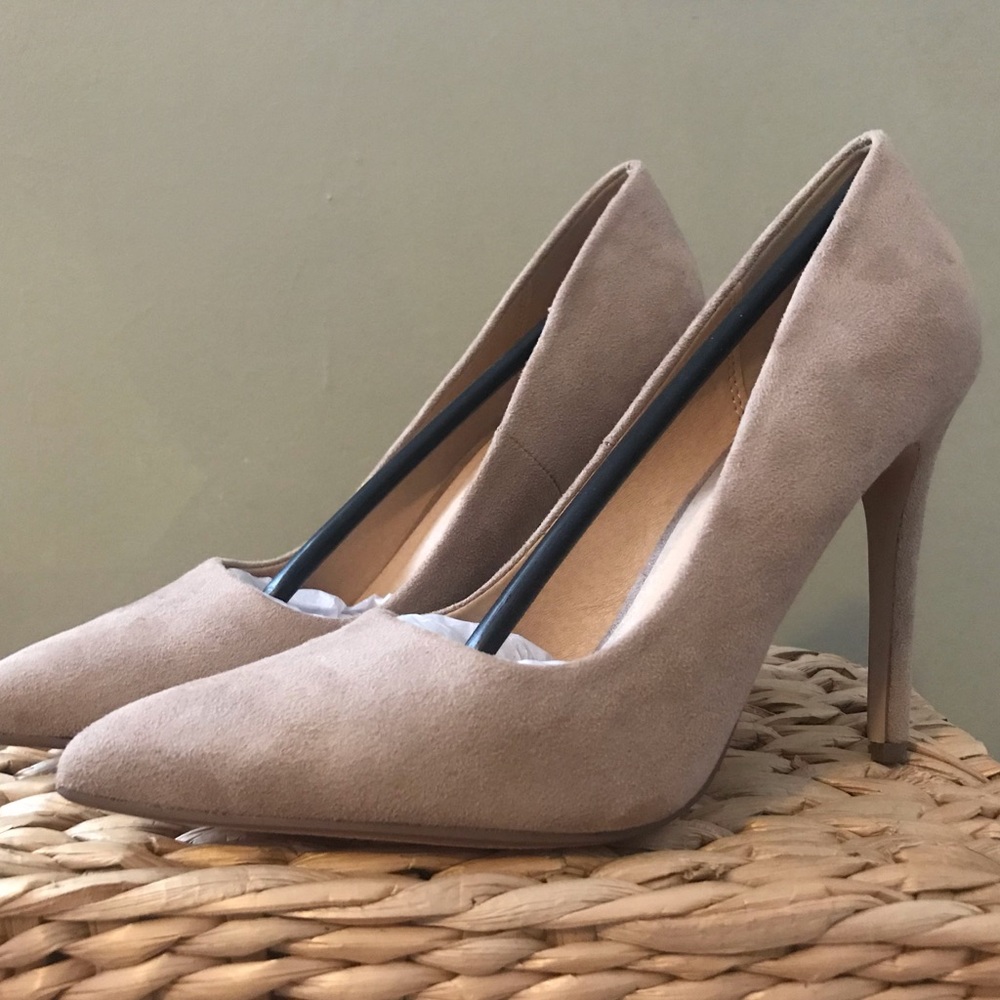 Faux Suede J. Abrams Stiletto Heels Size 7.5